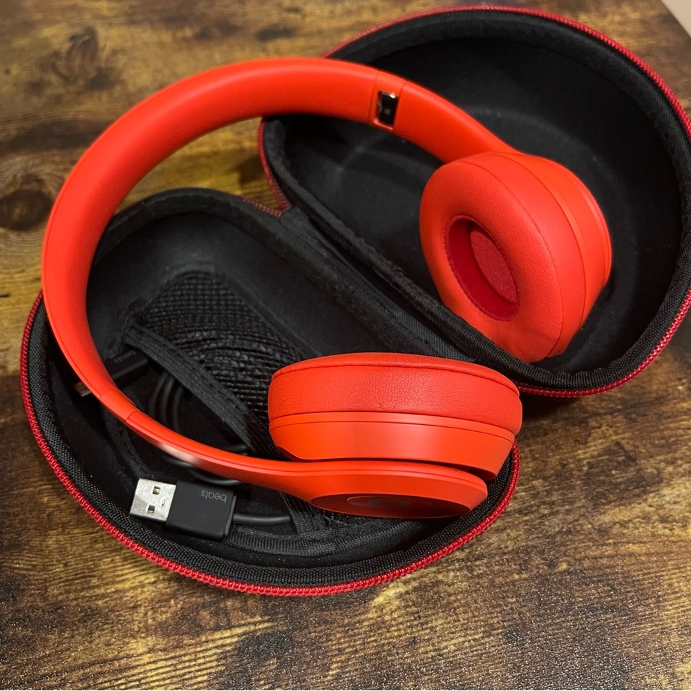 Red Beats Solo 3